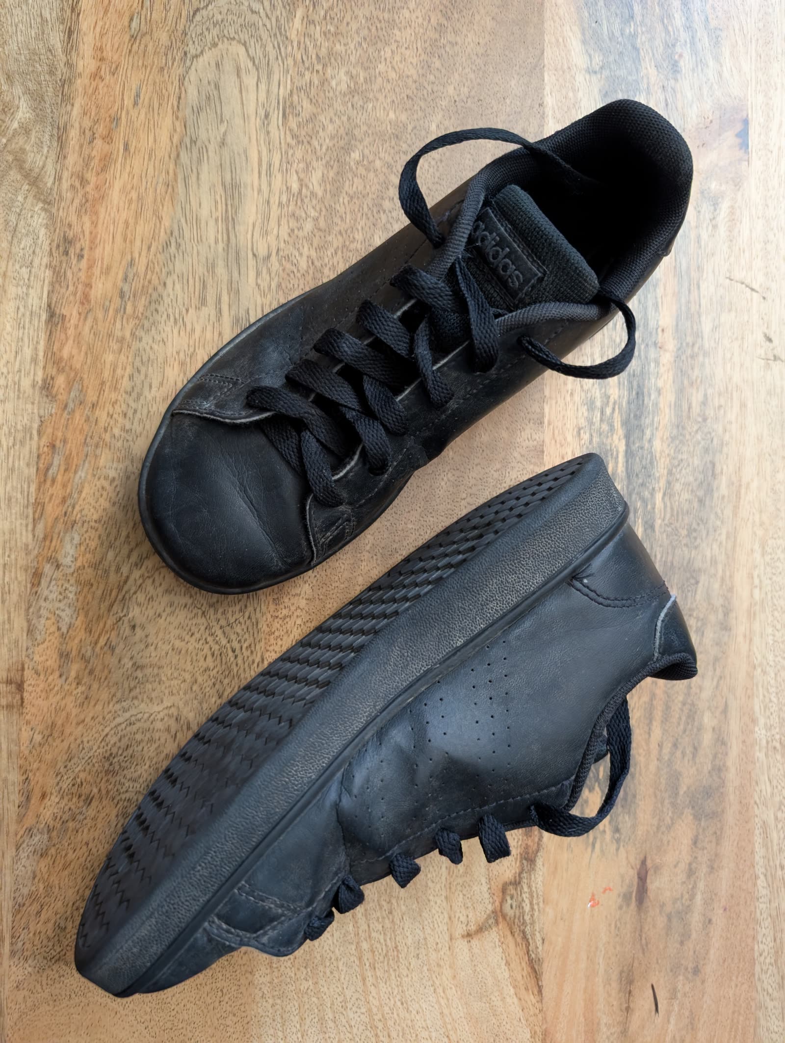 adidas Advantage, all black, photo 1