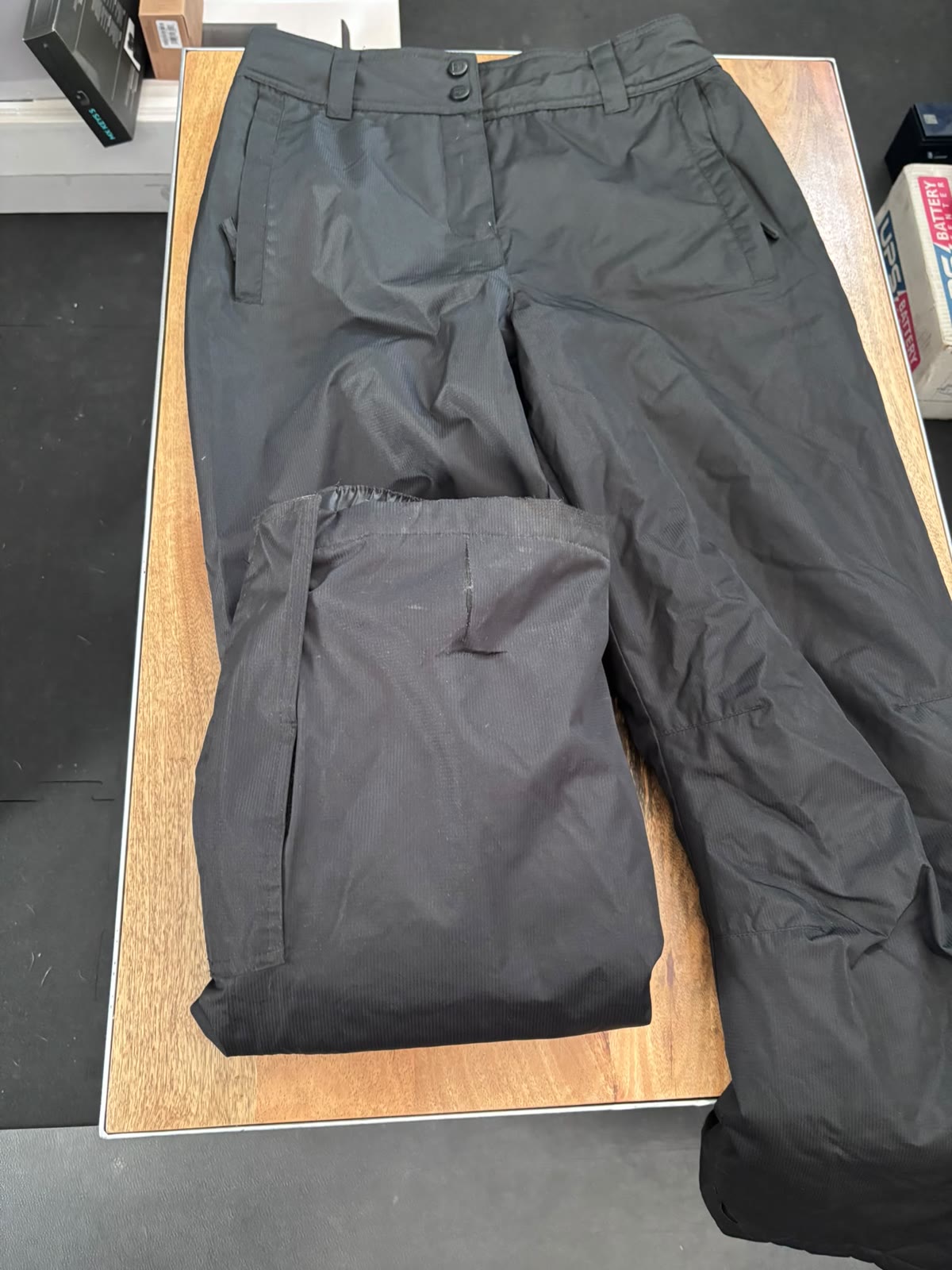 Mountain Warehouse snow pants, black, photo 1