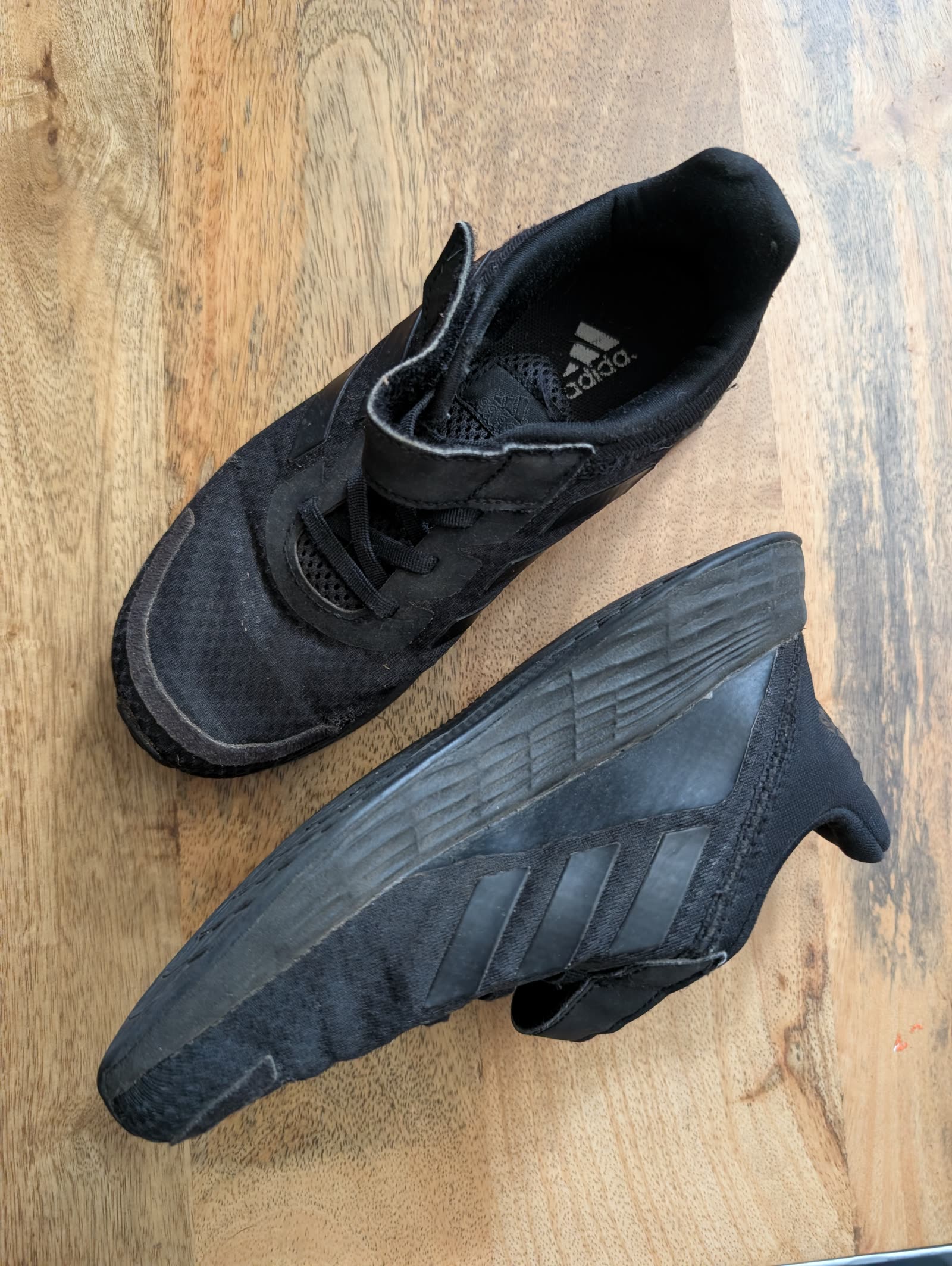 adidas black runner, velcro + elastic laces, photo 1